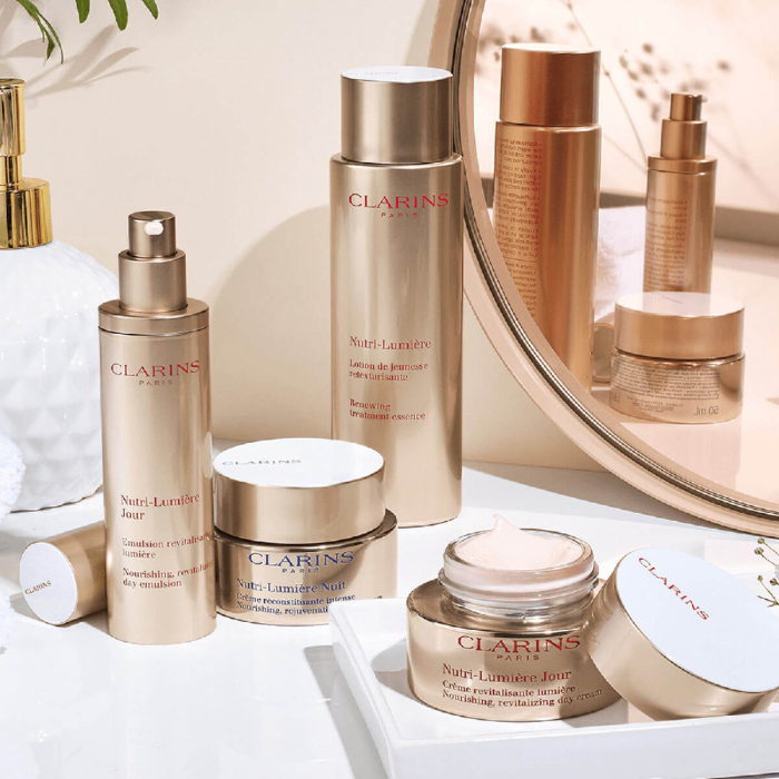 Clarins Nutri-lumière Jour Emulsion cheapest Revitalisante Lumière